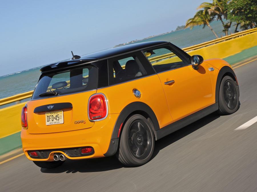  Mini Cooper S 2014 года  (US) (фото 8 из 25)